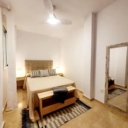 Spanish * فوينخيرولا